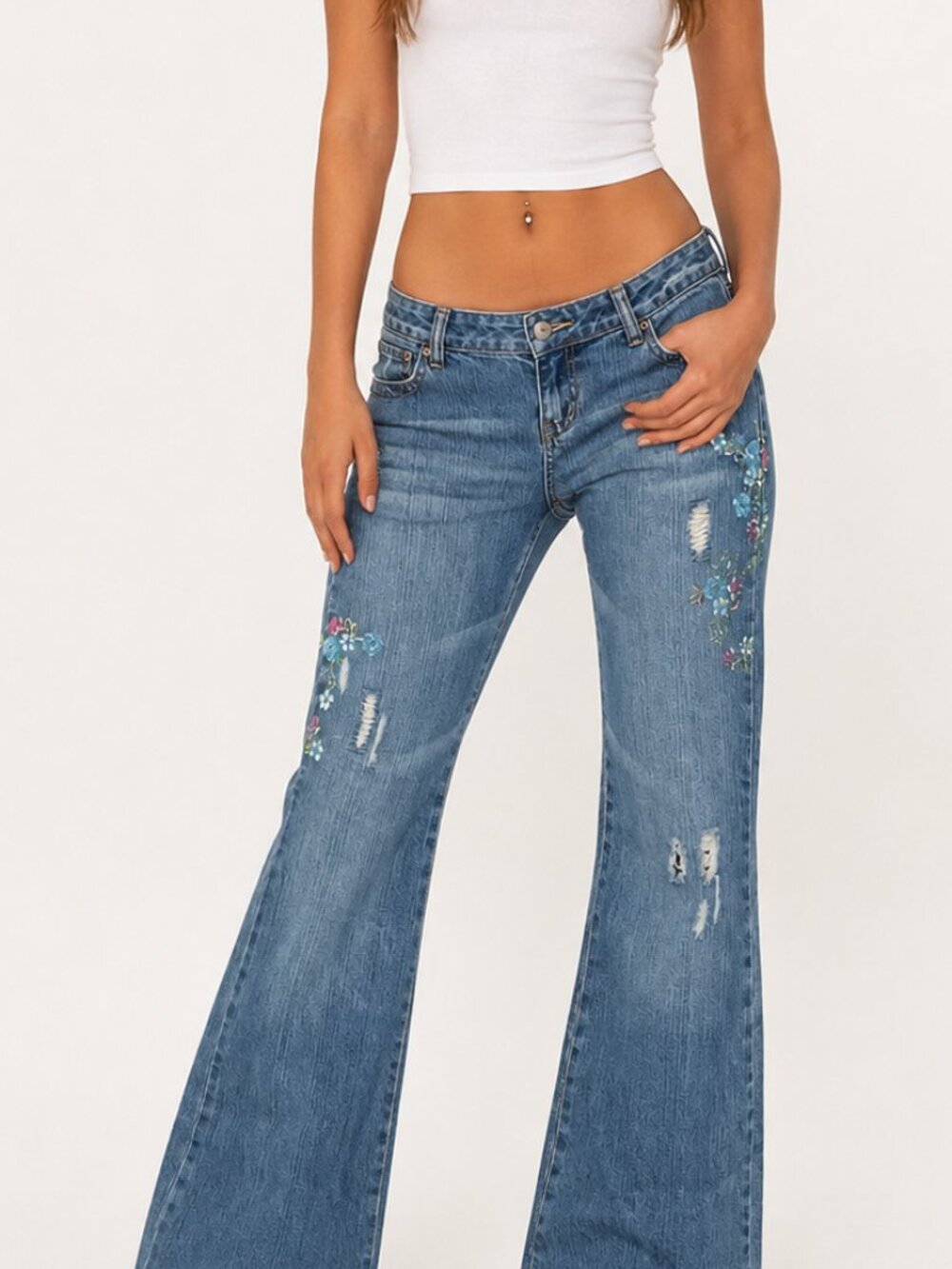 Vintage 00s Y2K Aeropostale 3 4 Short Flare Distressed Low Rise Floral Jeans